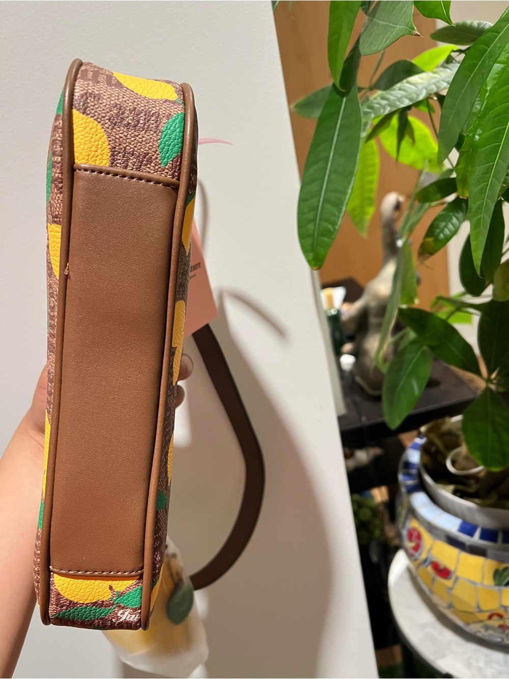 NWT Juicy Couture Lemon Print Shoulder Bag - Picture 5 of 9